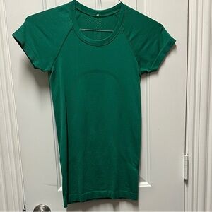 Lululemon Green Short-Sleeve Active Tee